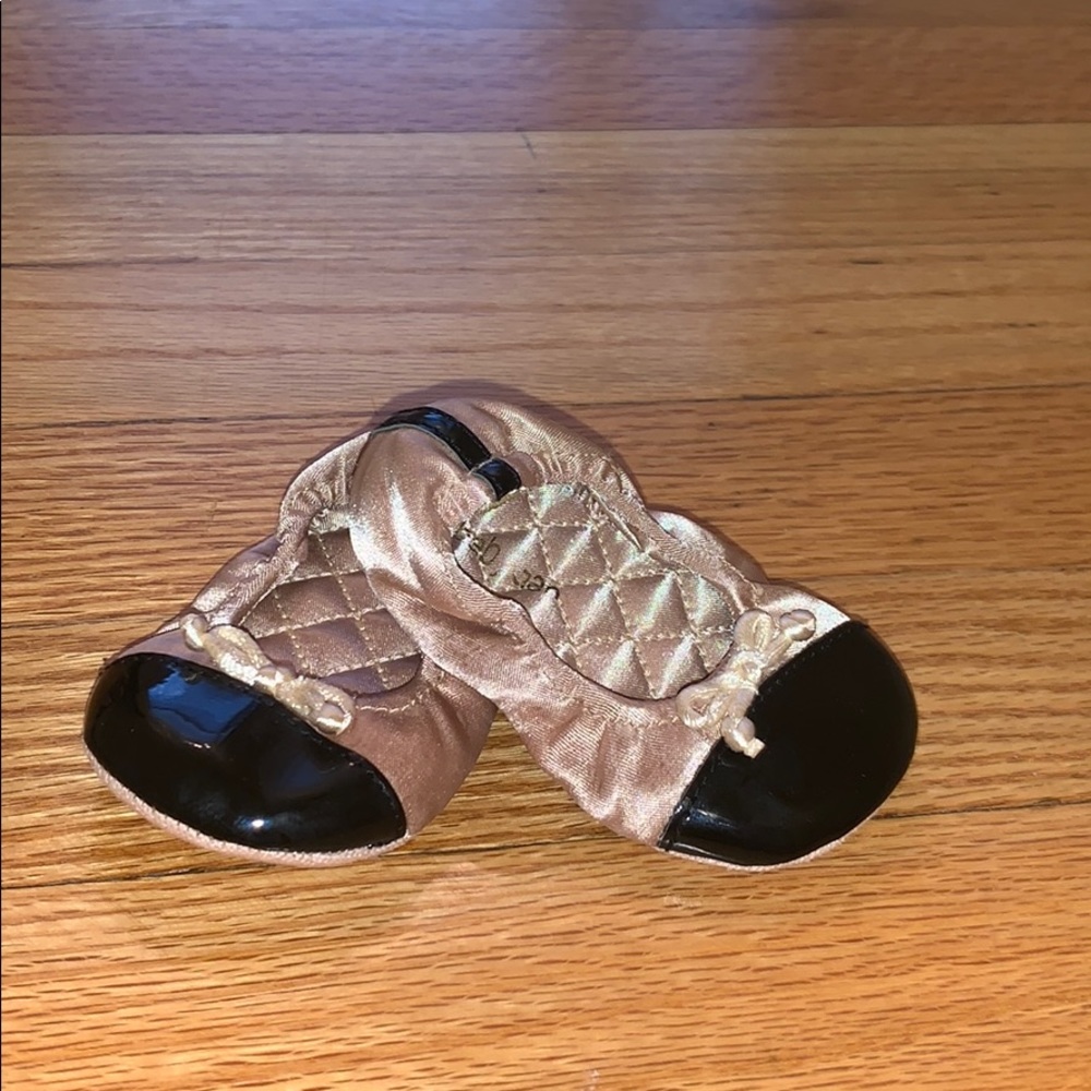 Brand new!! BabyGap Girls 👧🏻 shoes